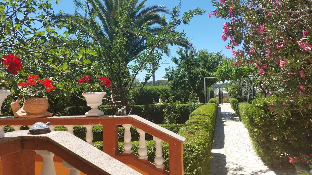 Guesthouse Mira راب المظهر الخارجي الصورة