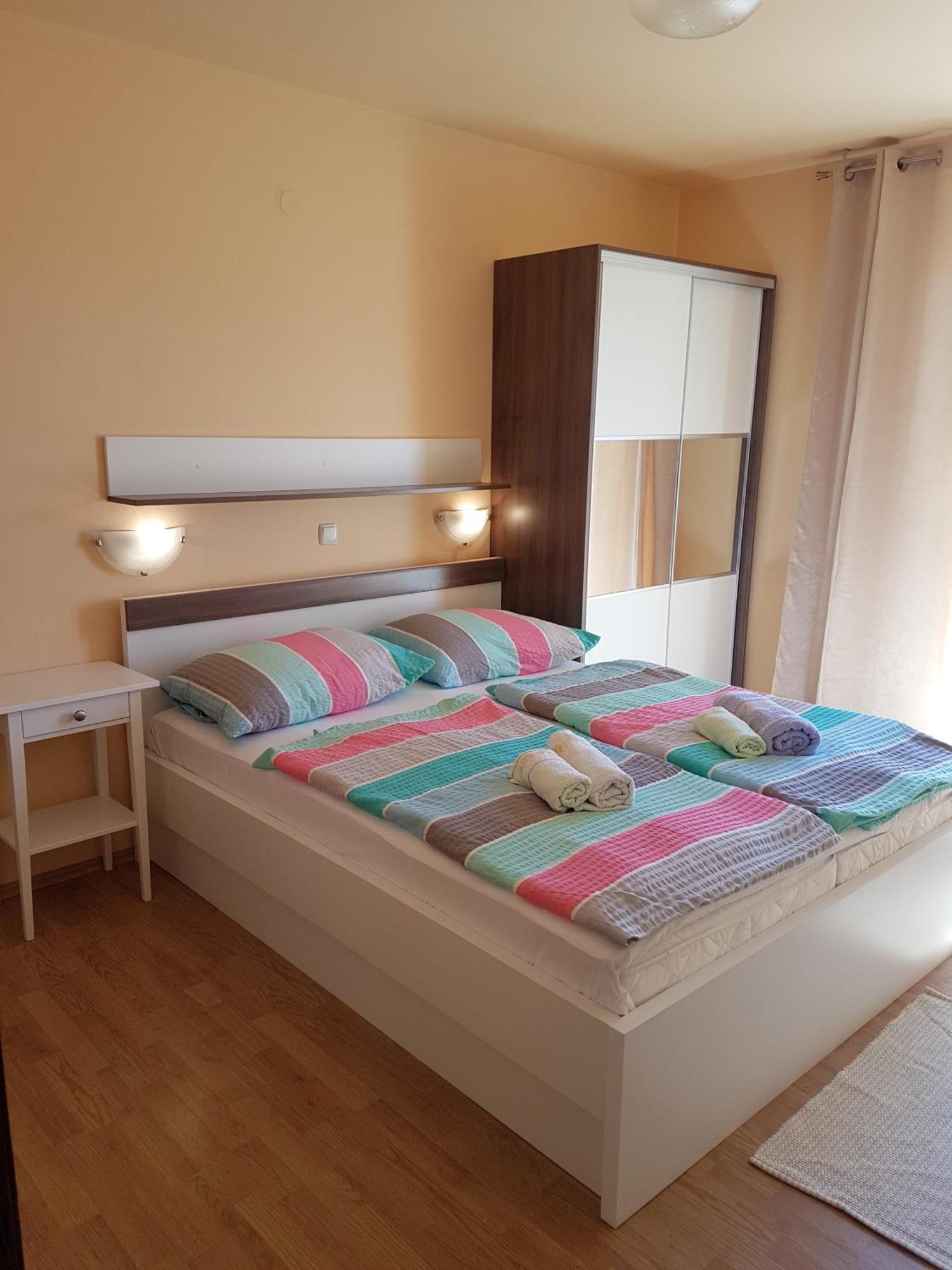 Guesthouse Mira راب الغرفة الصورة