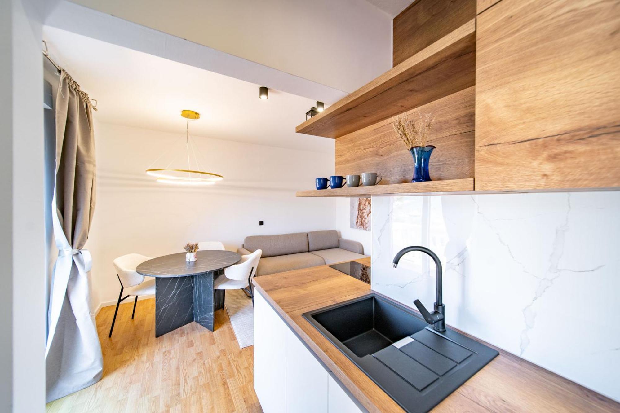 Guesthouse Mira راب الغرفة الصورة