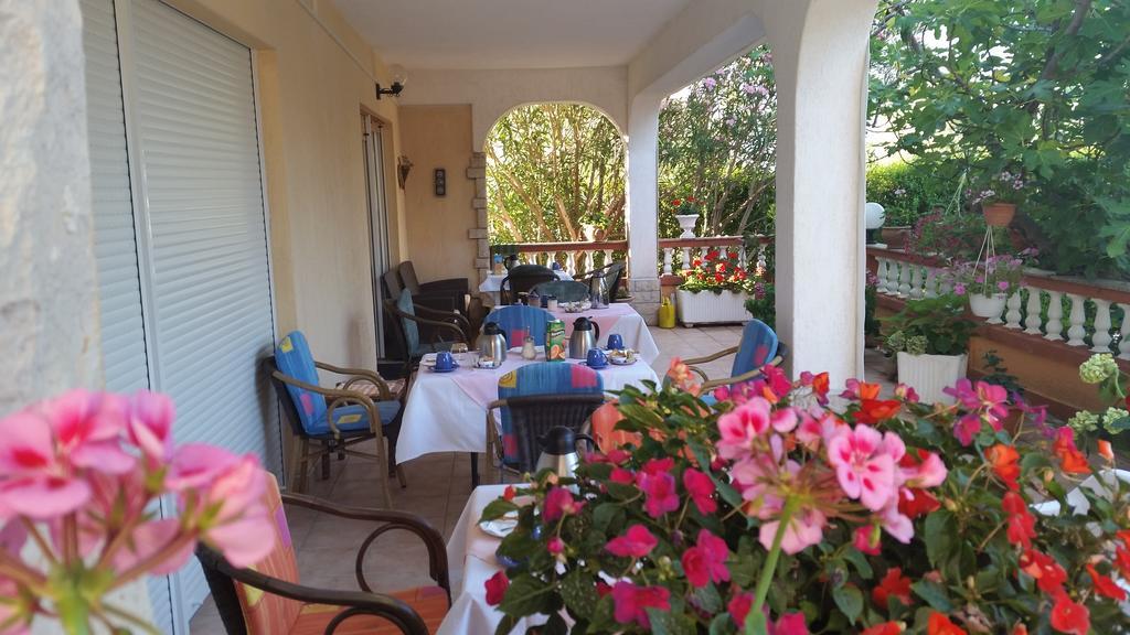 Guesthouse Mira راب المظهر الخارجي الصورة